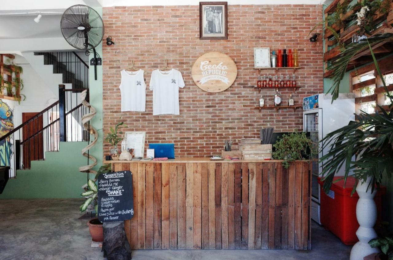 Gecko Republic Jungle Hostel Ко Тао Екстериор снимка